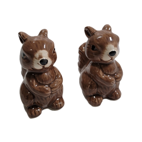 Other - Squirrel Salt and Pepper Shakers, Ceramic 2.5", Collectible Animal Shaker